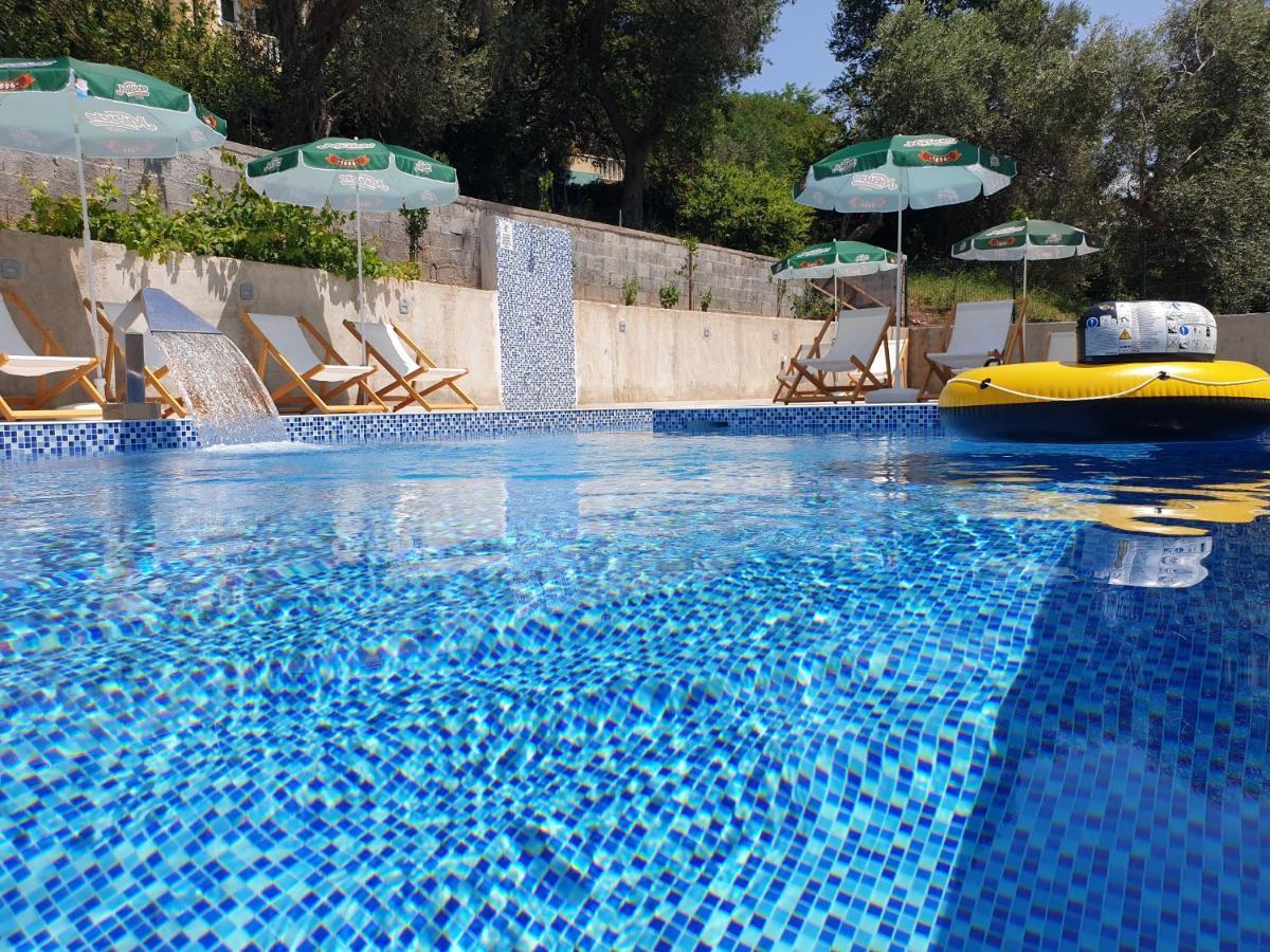 Grejm Lux Family Apartments Petrovac Exterior photo